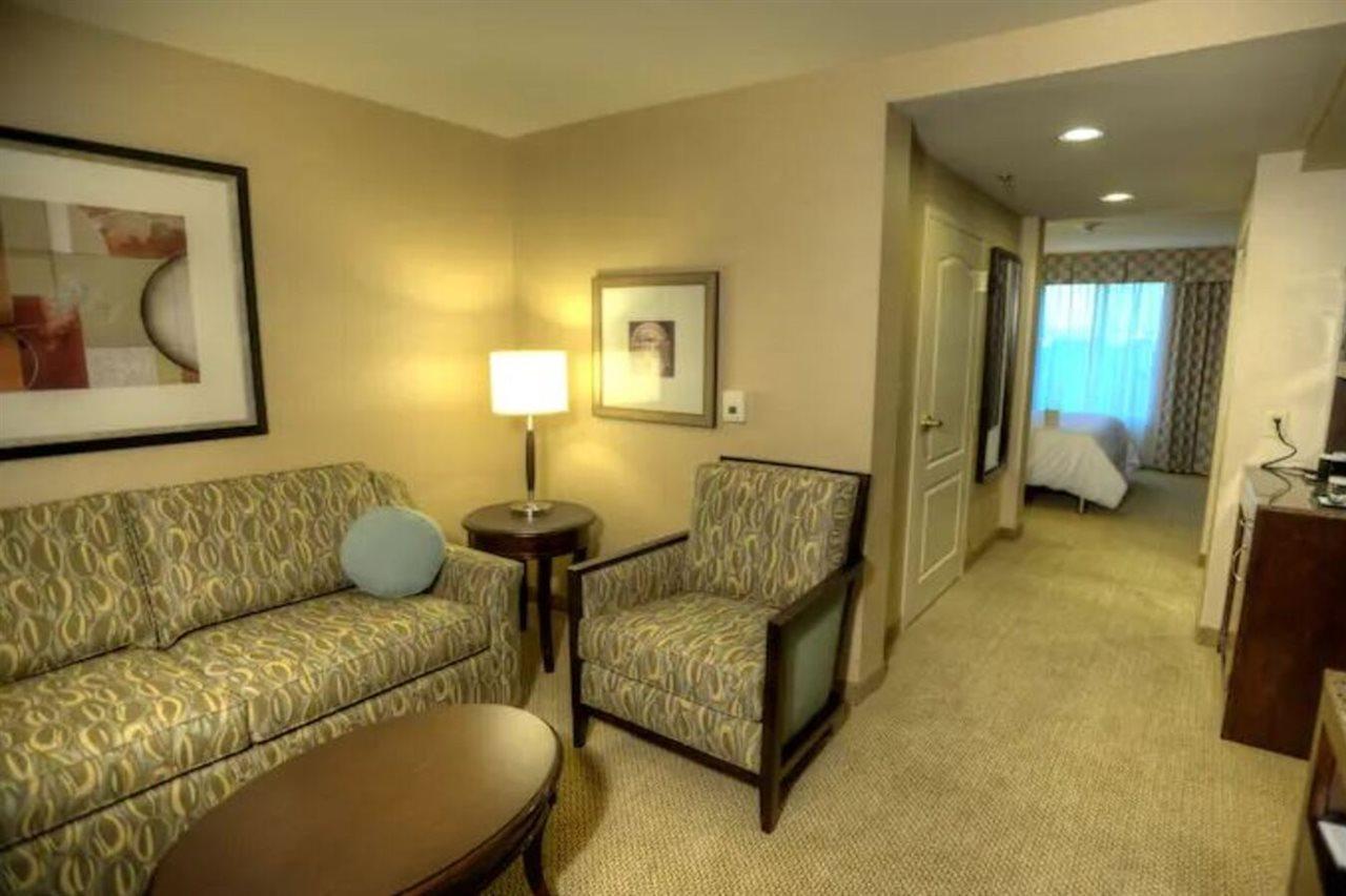 Hilton Garden Inn Omaha East/Консіл-Блафс Екстер'єр фото